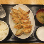 ふくみみ餃子館 - 大餃子定食（１０個）