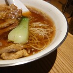 Renge no Gotoku - 細麺にスープがよく絡みます。