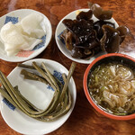 七兵衛そば - 取り分けても多い…