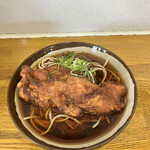 弥生軒 - からあげそば（470円）