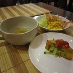 東南アジア料理 ブンガラヤ - ランチの小皿・スープ・サラダ☆　（ビッフェスタイル）