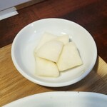 キッチン ブルー グローブ - お新香のアップ