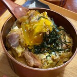 Kiraku tei - 卵黄乗せWコーチン卵