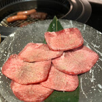 神戸牛焼肉 石田屋。Hanareの上 - 