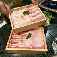 豚しゃぶ せいろ蒸し 豚匠 なんば邸 - 