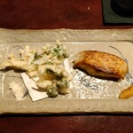 りょうりや 御旅屋 - 白魚とよもぎのかき揚げ　桜鱒の幽庵焼き