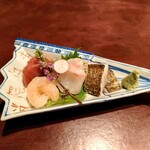 りょうりや 御旅屋 - お造り　石鯛　こしび　太刀魚　平貝