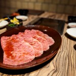 焼肉 ジャンボ - 