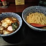 中華蕎麦 金魚 - チャーシューワンタンつけ蕎麦