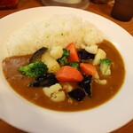 Kare Shoppu Shi Ando Shi - ごろごろ温野菜カレー