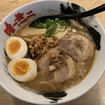 本格らーめん 唯一無二 - 超濃厚とんこつラーメン(味玉追加)