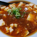 チャイナ厨房 - 令和5年3月 ランチタイム
            日替わりラーメンセット 860円
            マーボーラーメン、ミニ焼き飯