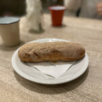 シロ カフェ - シナモンの揚げパン（291円）