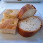 ザ キッチン サルヴァトーレ クオモ - 2013.6.29　フォカッチャとフランスパン