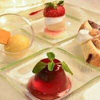 ある日のデザート盛り合わせ