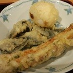 純手打ち讃岐うどん五郎 - ちくわ・昆布・たま天