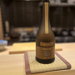 まる富 - 日本酒(酸味が強めで美味しかった)