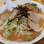 八十吉ラーメン - 豚骨ラーメン ※拡大 (2023.02.22)