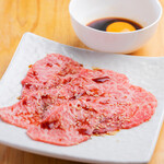 Grilled Japanese black beef (with Tsukimi sauce)