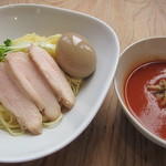 Ryouriya Nakano - 夏季期間　料理家中野の２トップはカレーとこの冷製トマトつけ麺です。