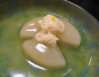 Uemura - 大根の煮物葛餡かけ　鱧の子のせ