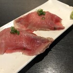 吉祥寺 肉ドレス海鮮丼 - すし