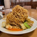 南海飯店 - かたい焼ソバの麺