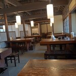 ざいごうどん 本家 わら家 - 店内