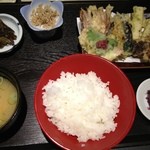 竈炊き立てごはん 土井 - お漬物天ぷら膳1,500円