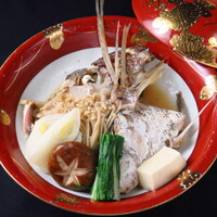 〈明石〉天然桜鯛（あら煮・骨蒸し）