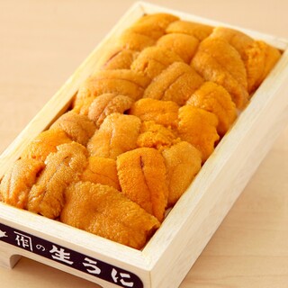 自慢の無添加の生うにを贅沢にも木箱の折入り６０ｇ！
