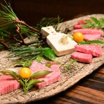 焼肉 拍手喝采 - 盛り合わせは、神がかってる！