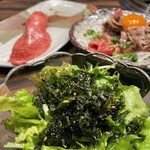 焼肉 拍手喝采 - シャキシャキで