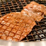 焼肉 拍手喝采 - 10秒勝負