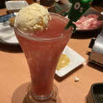 魚民 - クリームいちごソーダ