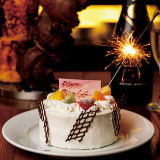 【生日等祝福特典☆】 整块蛋糕或甜点拼盘!