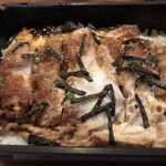 とんかつ かつせい - 卵とじの照りが旨そう！