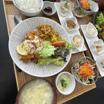 ワイズ カフェ - 