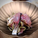 千葉たかおか - 朝捕れ鯵の薬味和え。葱は鴨川産。これも最高に好きな一品。