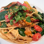 ウノセッテ - 生ウニとスイスチャードのピリ辛スパゲティーニ