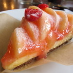 fika. - 山梨産白桃のタルト