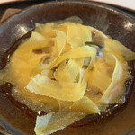 赤坂 渡なべ - 後肴：からすみのドリア 米粉を使ったホワイトソースなので軽いんです。 湯葉も使っているそうです。チーズもたっぷり。 日本酒に合いそうですね。