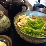 おびひろ縹 - 鶏胸肉と揚げのぶっかけそば