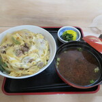 かみや - 他人丼と赤出汁＋漬物