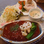 ABC食堂 - 本日のランチ・ハッシュド牛すじとコールドチキン（2023,１）