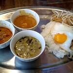 サバイ ジャイ タイランド - ヤタイセット