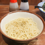 麺や而今 - 冷しカケ玉(細麺)