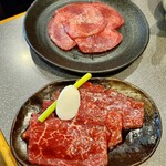 焼肉厨房 天龍 - 3秒ロースハーフ(タレ)とタン切り落とし