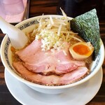 らーめん 稲荷屋 - 背油醤油 太 麺大盛り