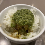 つけ麺 五ノ神製作所 - バジルごはんの断面